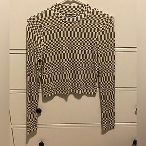 Green checkered long sleeve, small